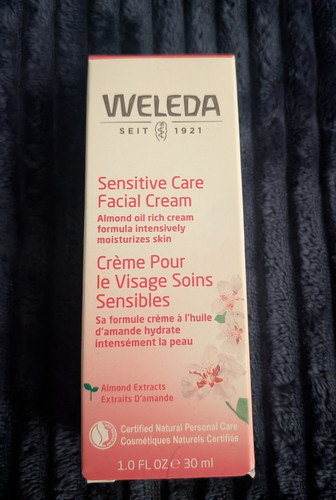 Weleda sensitive care crema - sensitive,